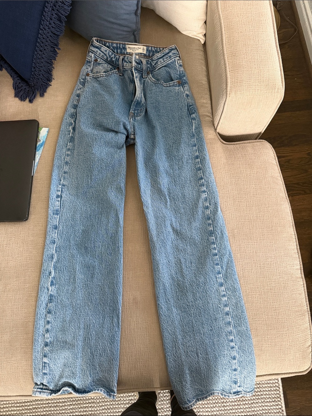 Abercrombie Curve love 90s relaxed Jean